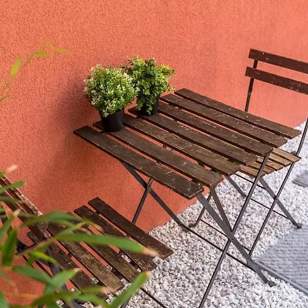 Independenthouse 5terre Garden , Parking شقة