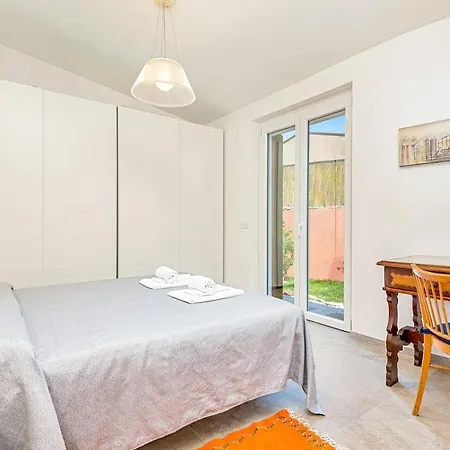 Independenthouse 5terre Garden , Parking شقة