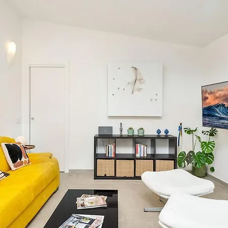 Independenthouse 5terre Garden , Parking شقة *