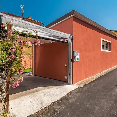 Independenthouse 5terre Garden , Parking Apartamento La Spezia