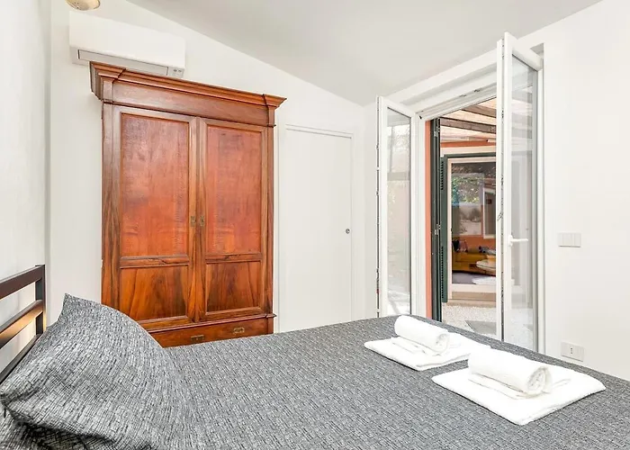 Independenthouse 5terre Garden , Parking * La Spezia