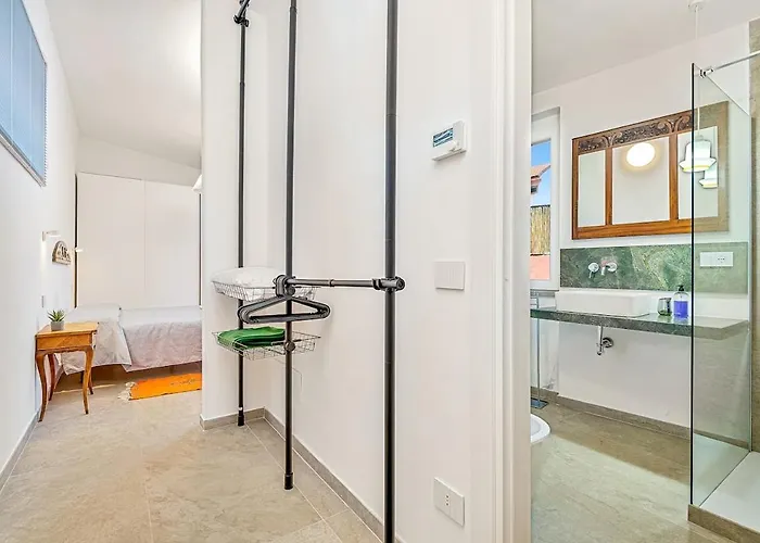 Apartment Independenthouse 5terre Garden , Parking La Spezia