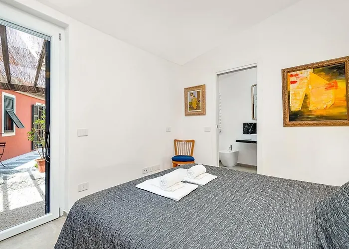 Apartment Independenthouse 5terre Garden , Parking *