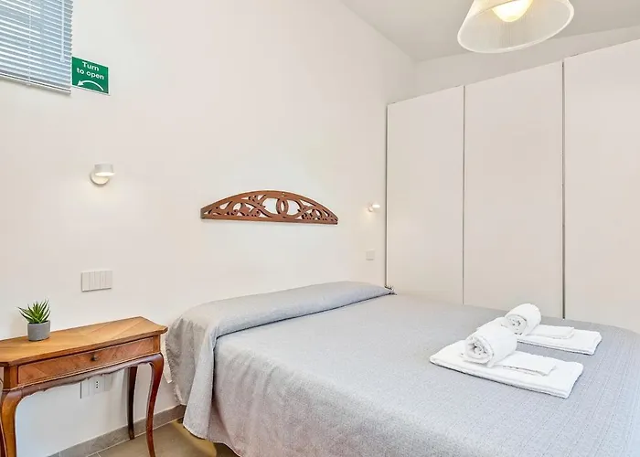 Apartment Independenthouse 5terre Garden , Parking La Spezia