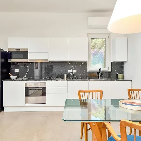 Independenthouse 5terre Garden , Parking 斯培西亚