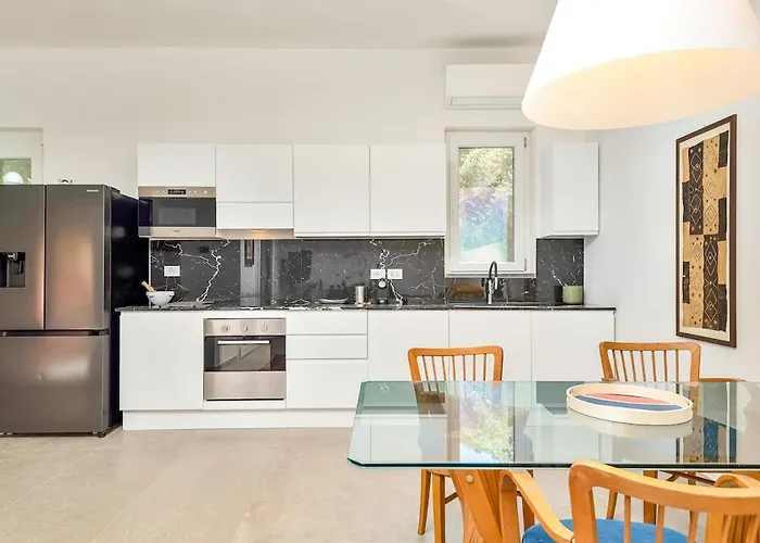 Independenthouse 5terre Garden , Parking La Spezia